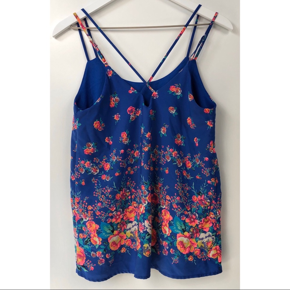 Everly Floral Crisscross Back Strappy Tank Size S - Picture 2 of 7